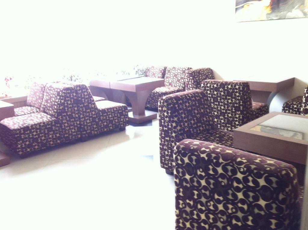 Grand Duta Hotel Palu Exterior photo